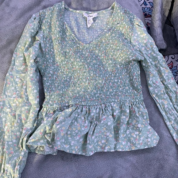 Smocked blouse - Picture 1 of 4